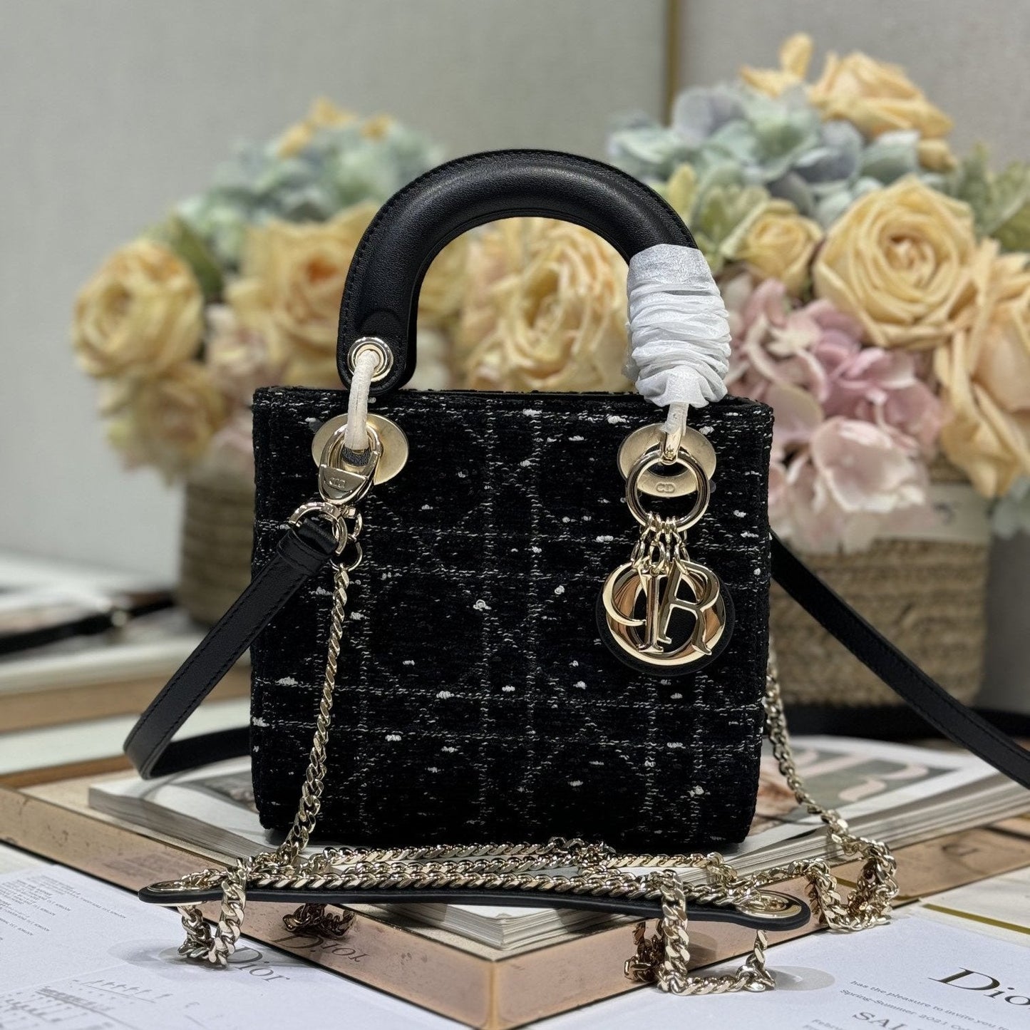 CD Lady 17cm Black Lambskin Black White Canvas