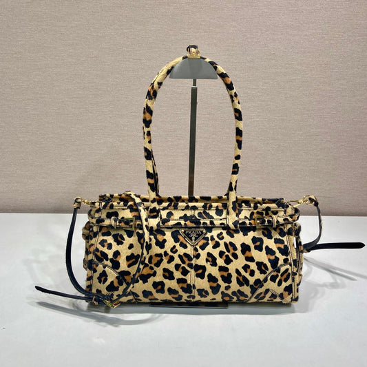 TOP HANDLE BAG 32 IN LEOPARD PRINT LEATHER