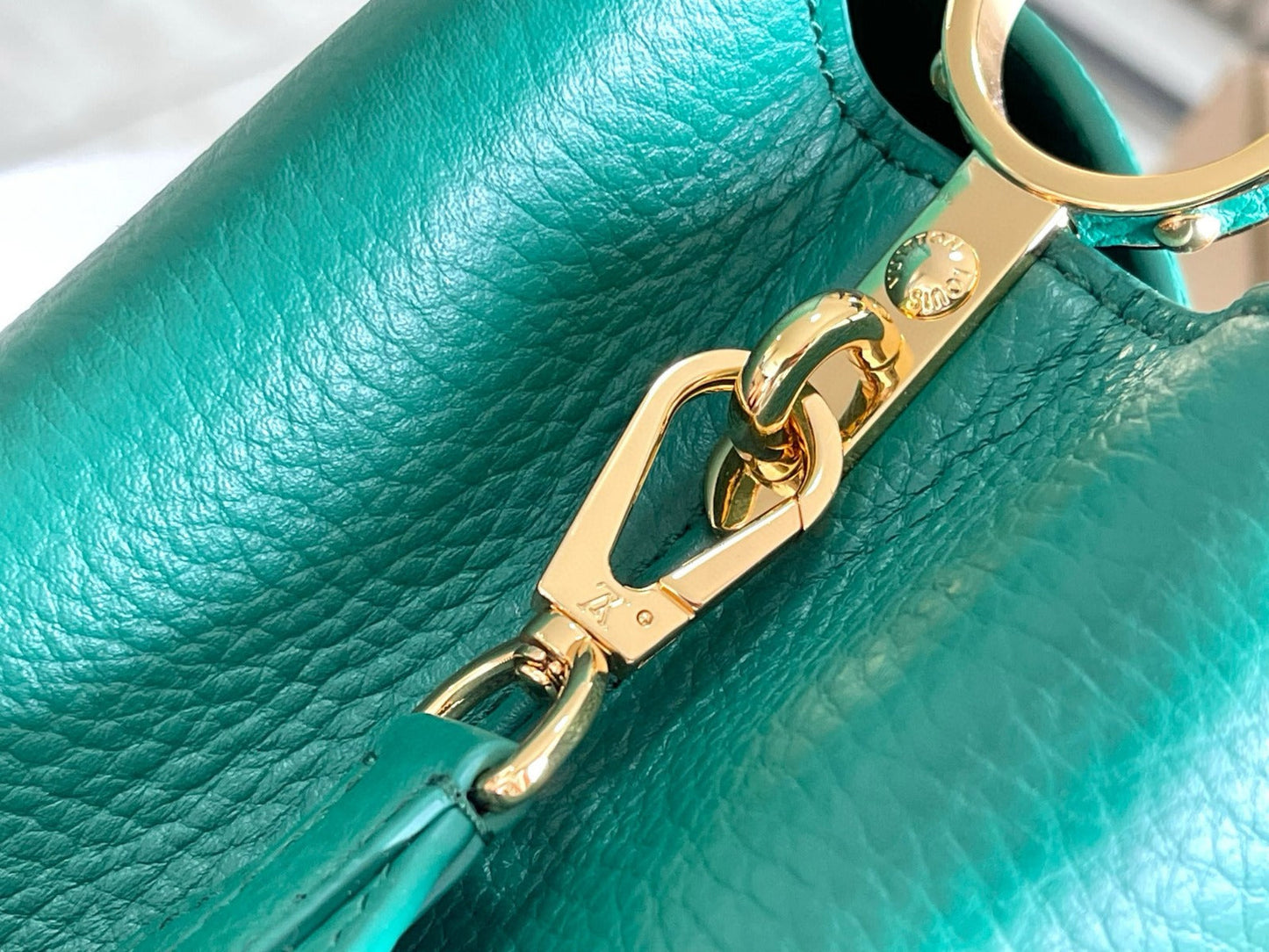 CAPUCINES MINI 21 DARK GREEN TAURILLON GOLD HARDWARE