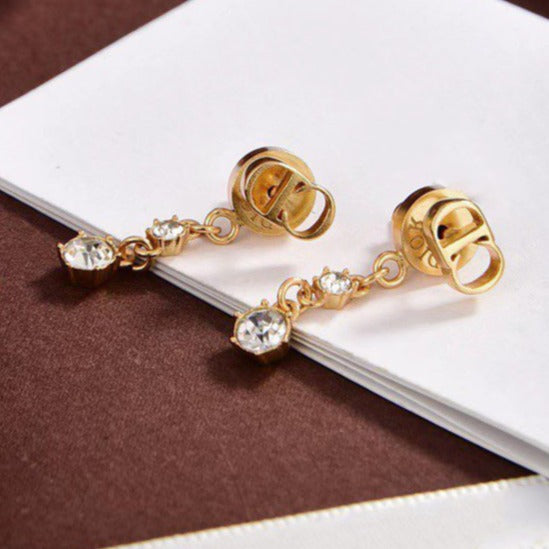 CD DROP GOLD 2 DIAMOND EARRINGS