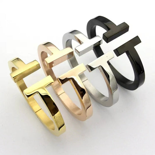 T SQUARE OPEN BRACELET