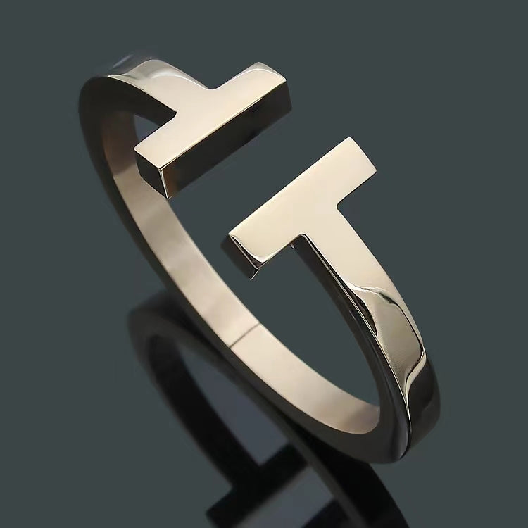 T SQUARE OPEN BRACELET