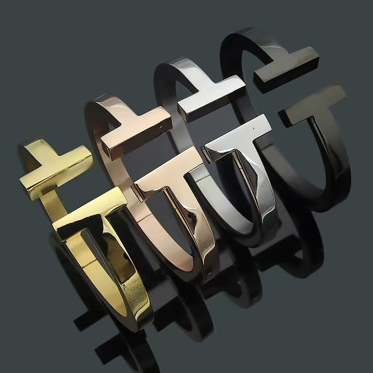 T SQUARE OPEN BRACELET