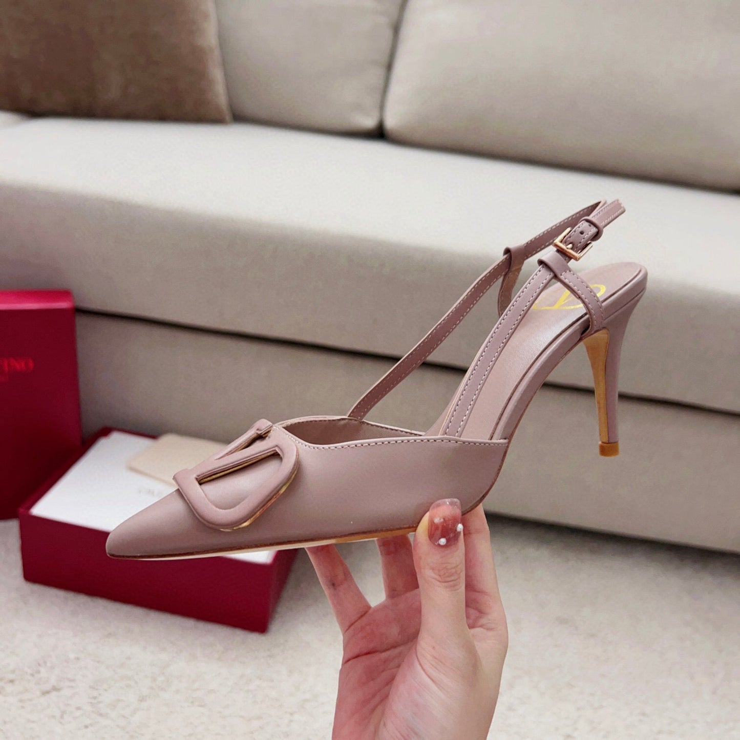 Valentin Vlogo Signature Slingback Rose Cannelle Calfskin