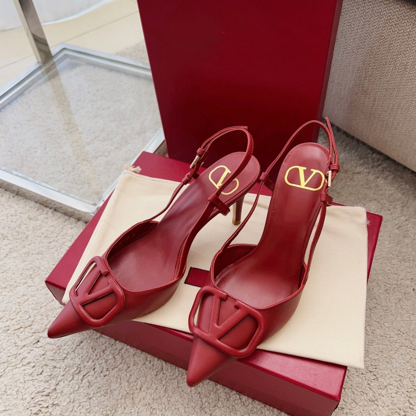 Valentin Vlogo Signature Slingback Red Calfskin