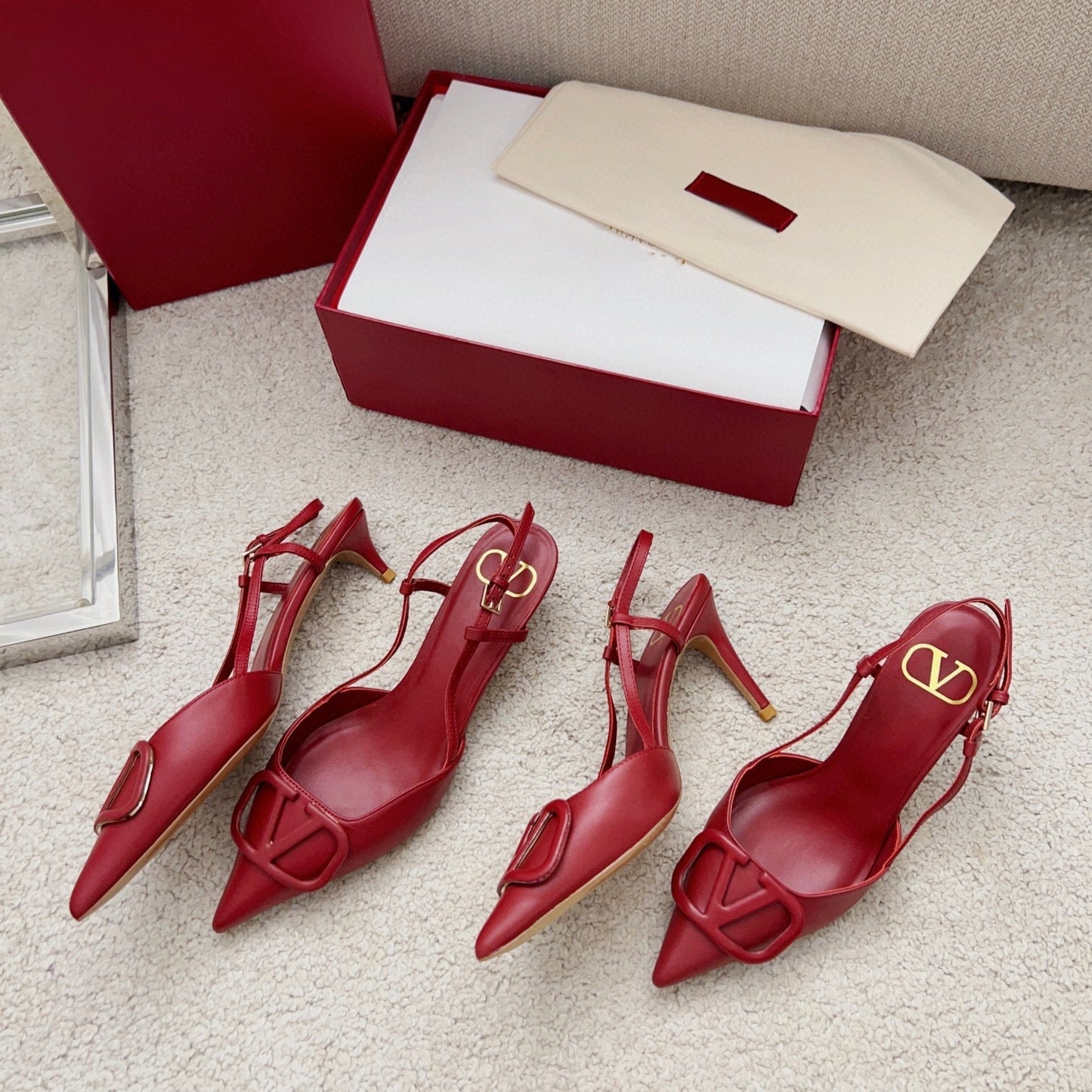 Valentin Vlogo Signature Slingback Red Calfskin