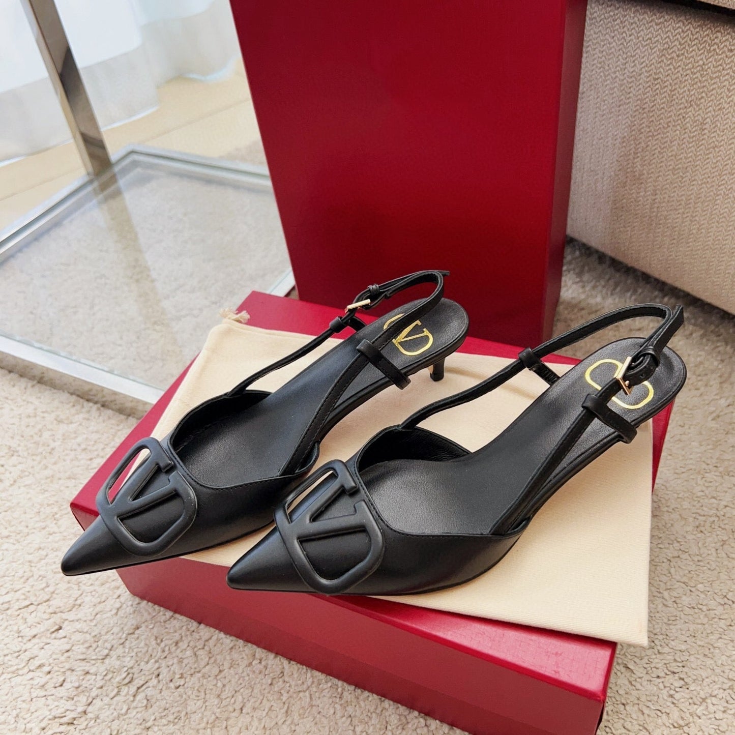 Valentin Vlogo Signature Slingback Black Calfskin