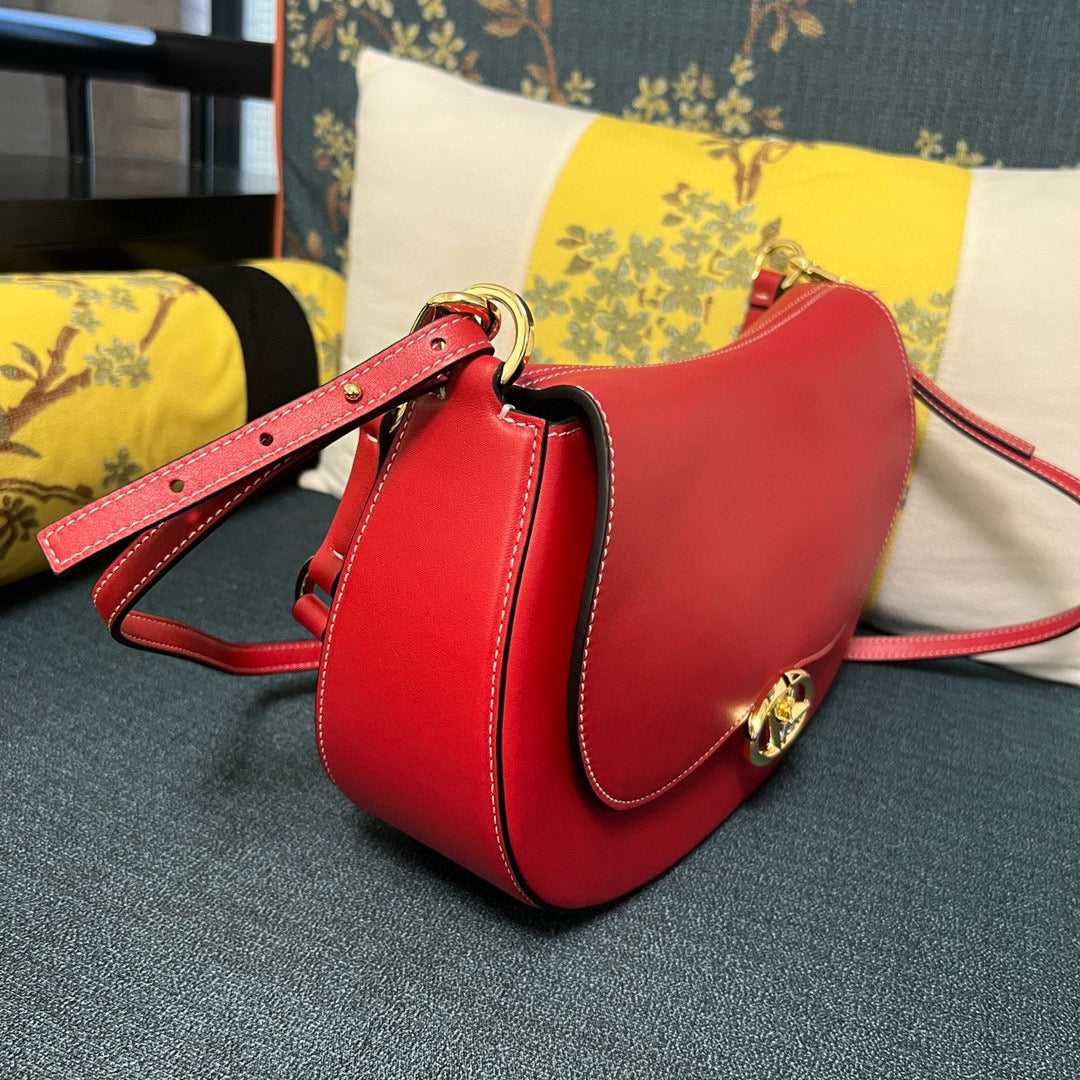 valenti garavani medium ohval 31cm red calskin