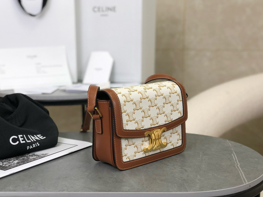 TEEN TRIOMPHE 18.5 WHITE MONOGRAM CANVAS TAN CALFSKIN