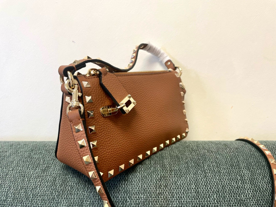 Small Rockstud Bag 19cm Brown Grainy Calfskin