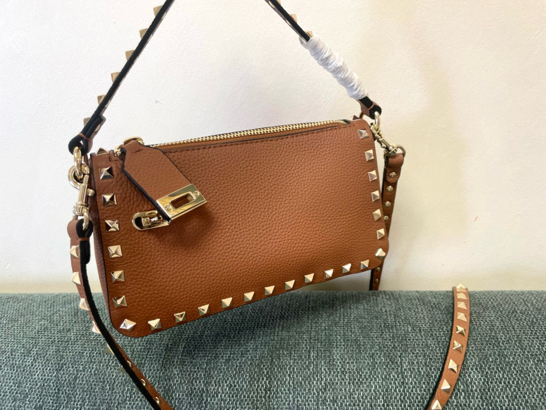 Small Rockstud Bag 19cm Brown Grainy Calfskin