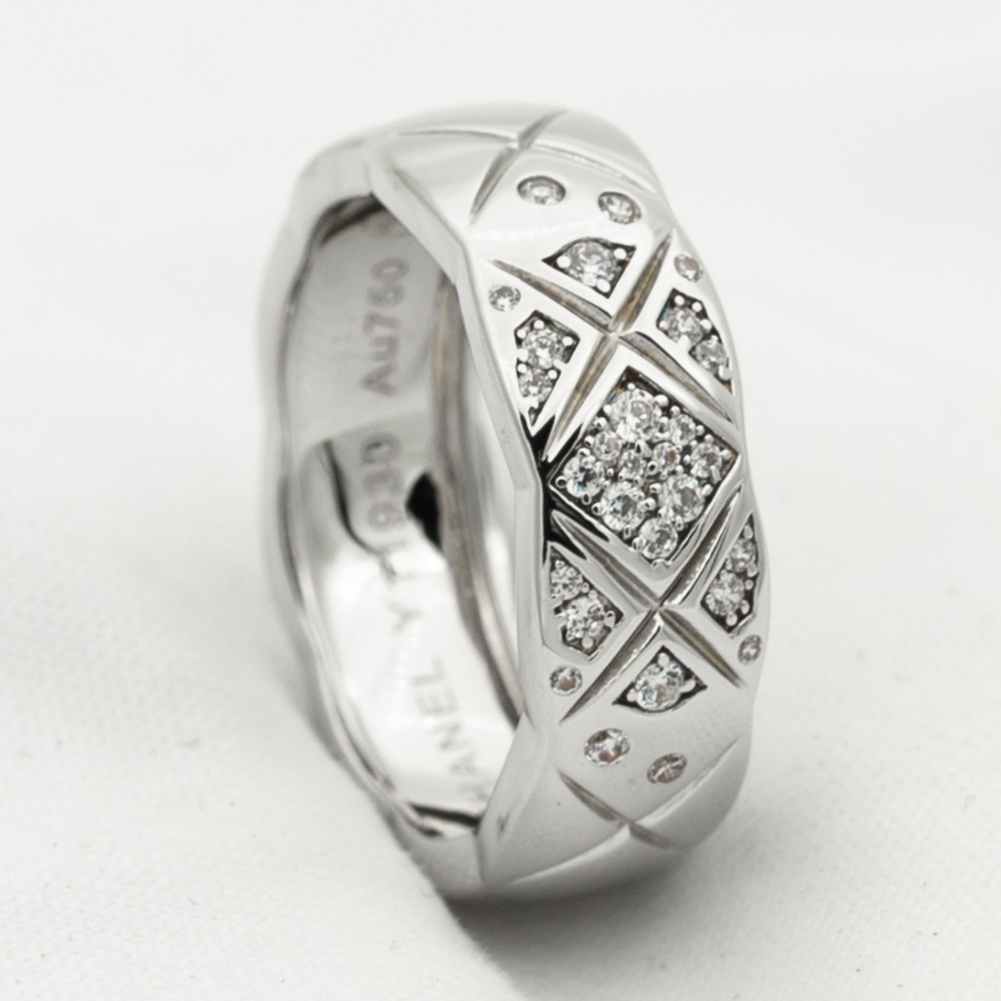 CRUSH RING 6.8MM SILVER DIAMONDS QUILTED