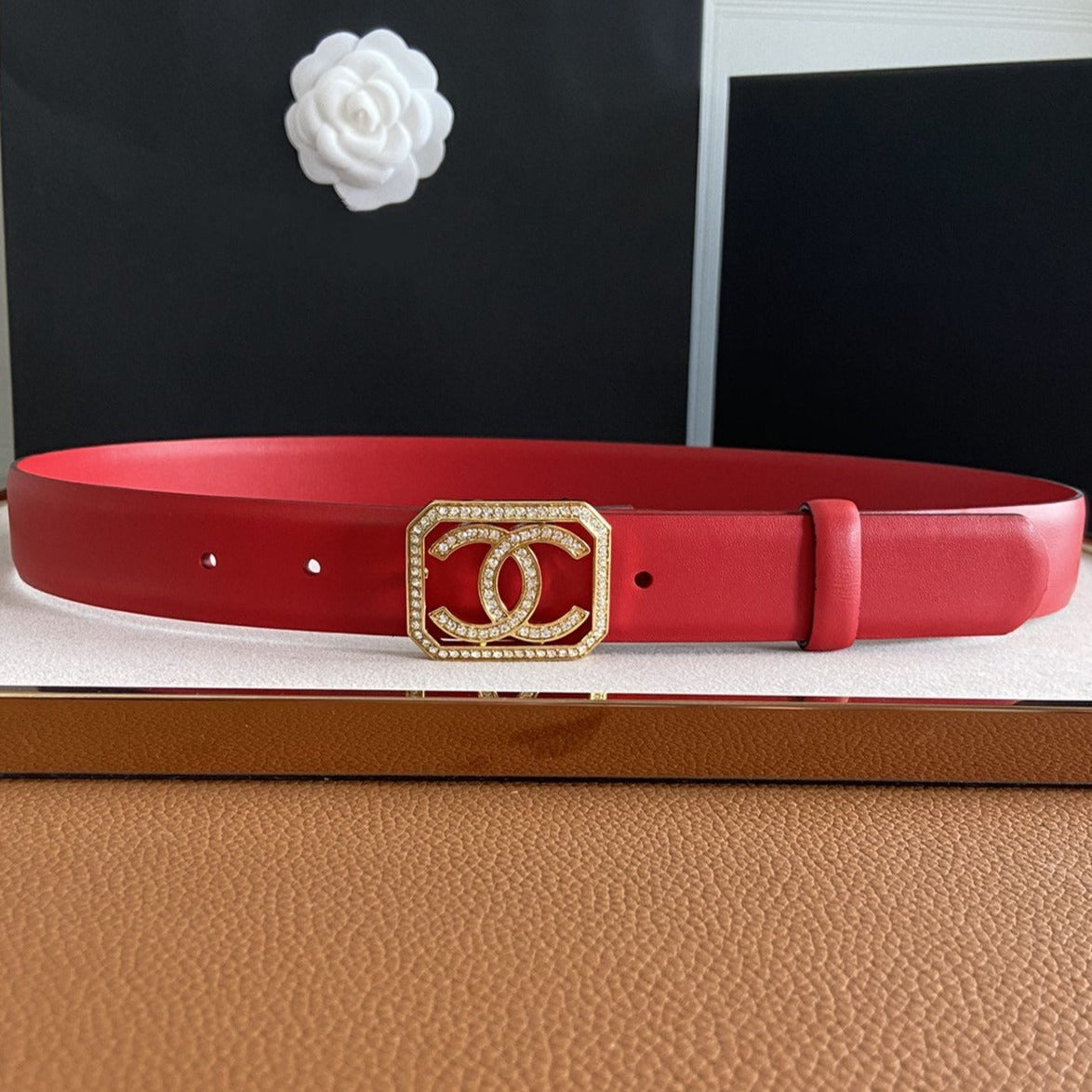 CC BELT 30MM BUCKLE GOLD DIAMOND LEATHER RED