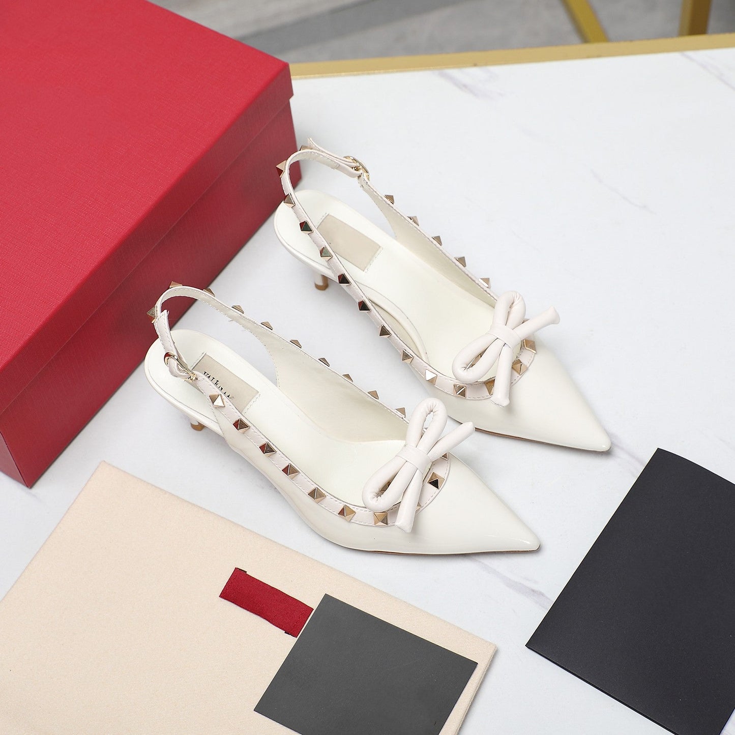 Rockstud Bow Slingback White Calfskin With Matching Studs