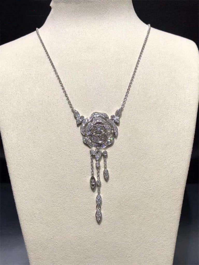 BOUTON DE NECKLACE SILVER DIAMOND