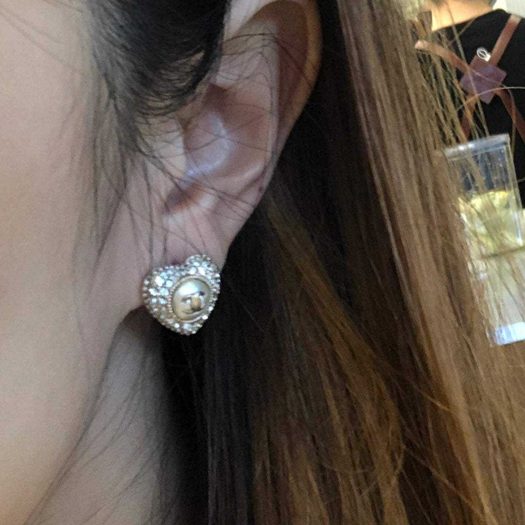 cc heart diamond paved mop stud earrings