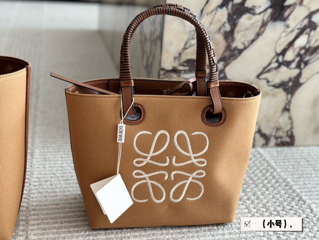 LOE MEDIUM 27 BAG IN CAMEL BROWN CANVAS