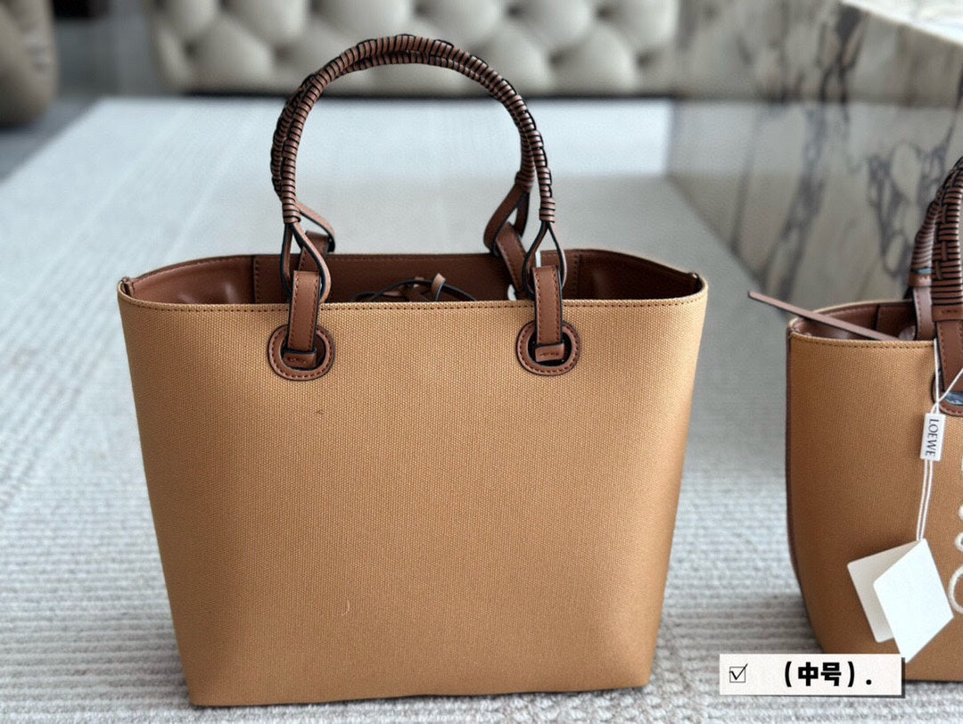 LOE MEDIUM 27 BAG IN CAMEL BROWN CANVAS