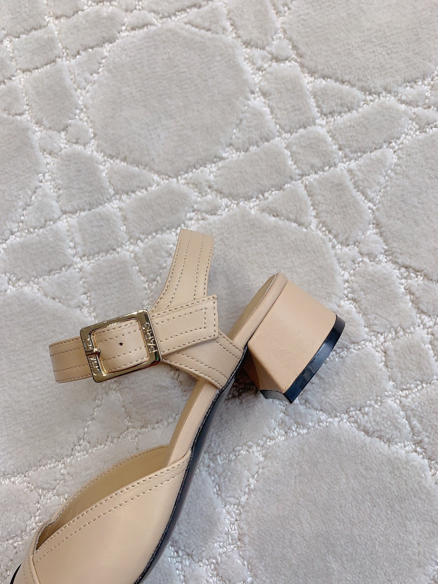 slingbacks beige calfskin black grosgrain