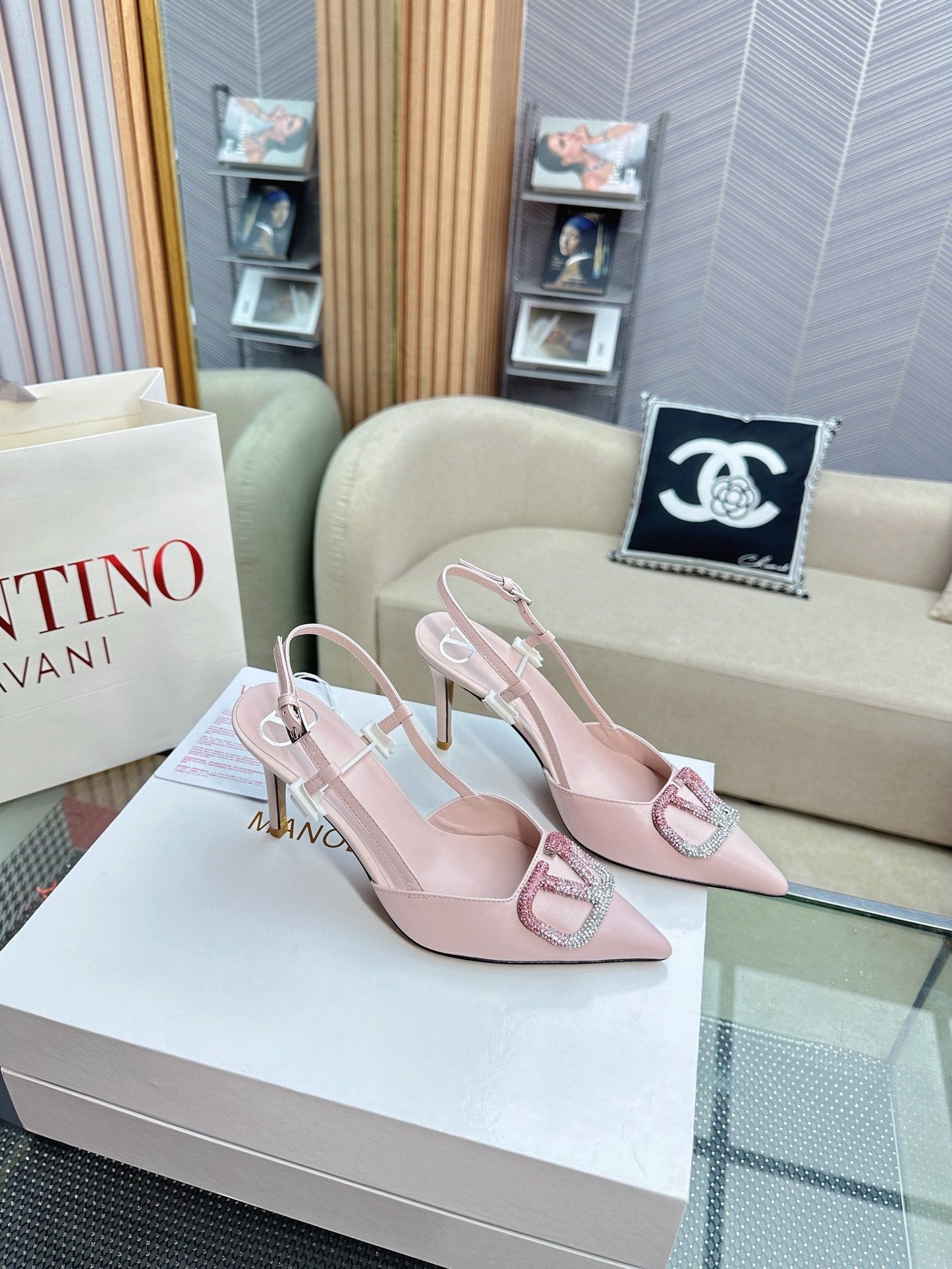 VLOGO SLINGBACK PUMP IN PASTEL PINK CALFSKIN LEATHER