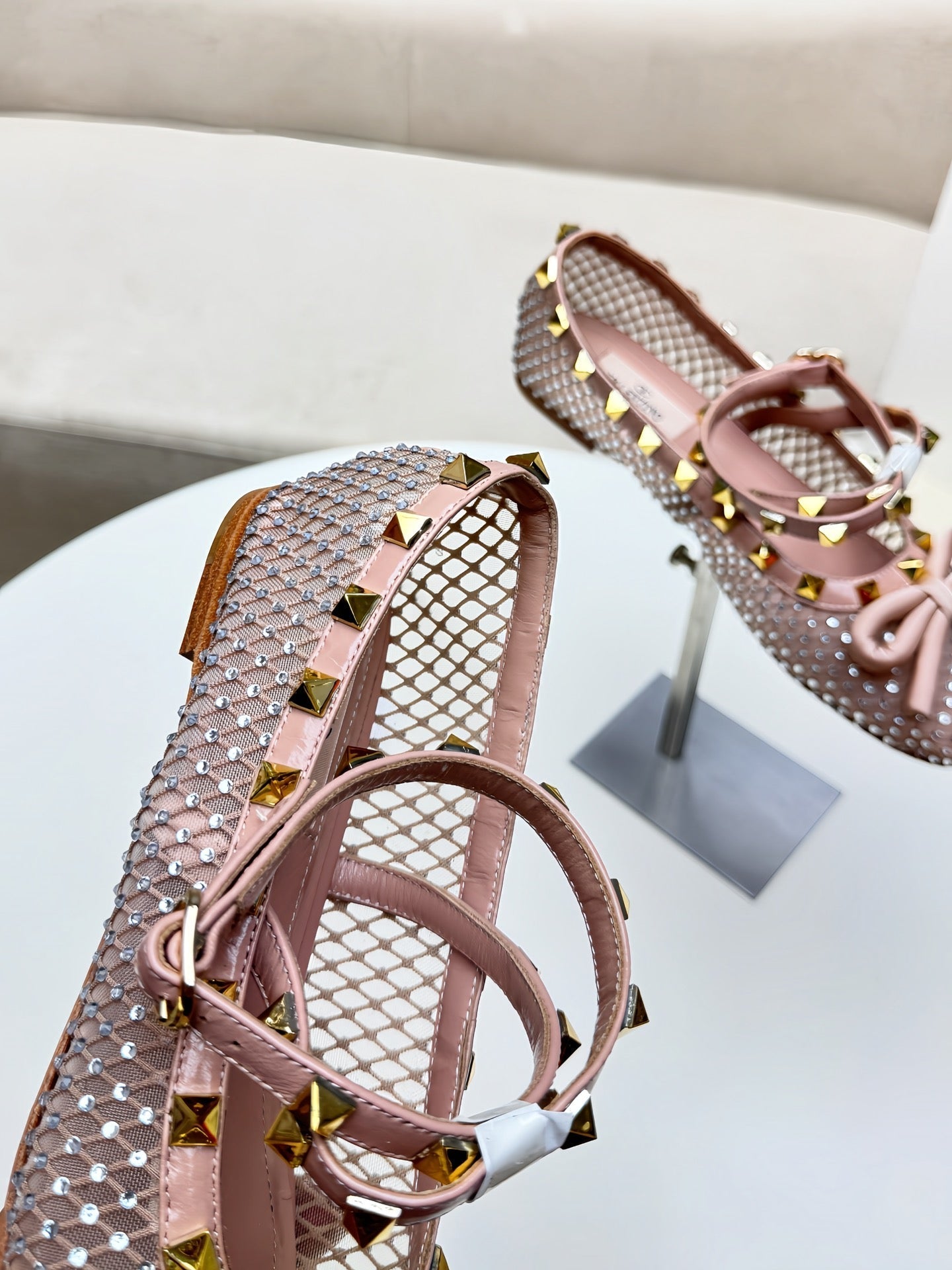 ROCKSTUD PEACH PINK MESH BALLERINA WITH CRYSTALS