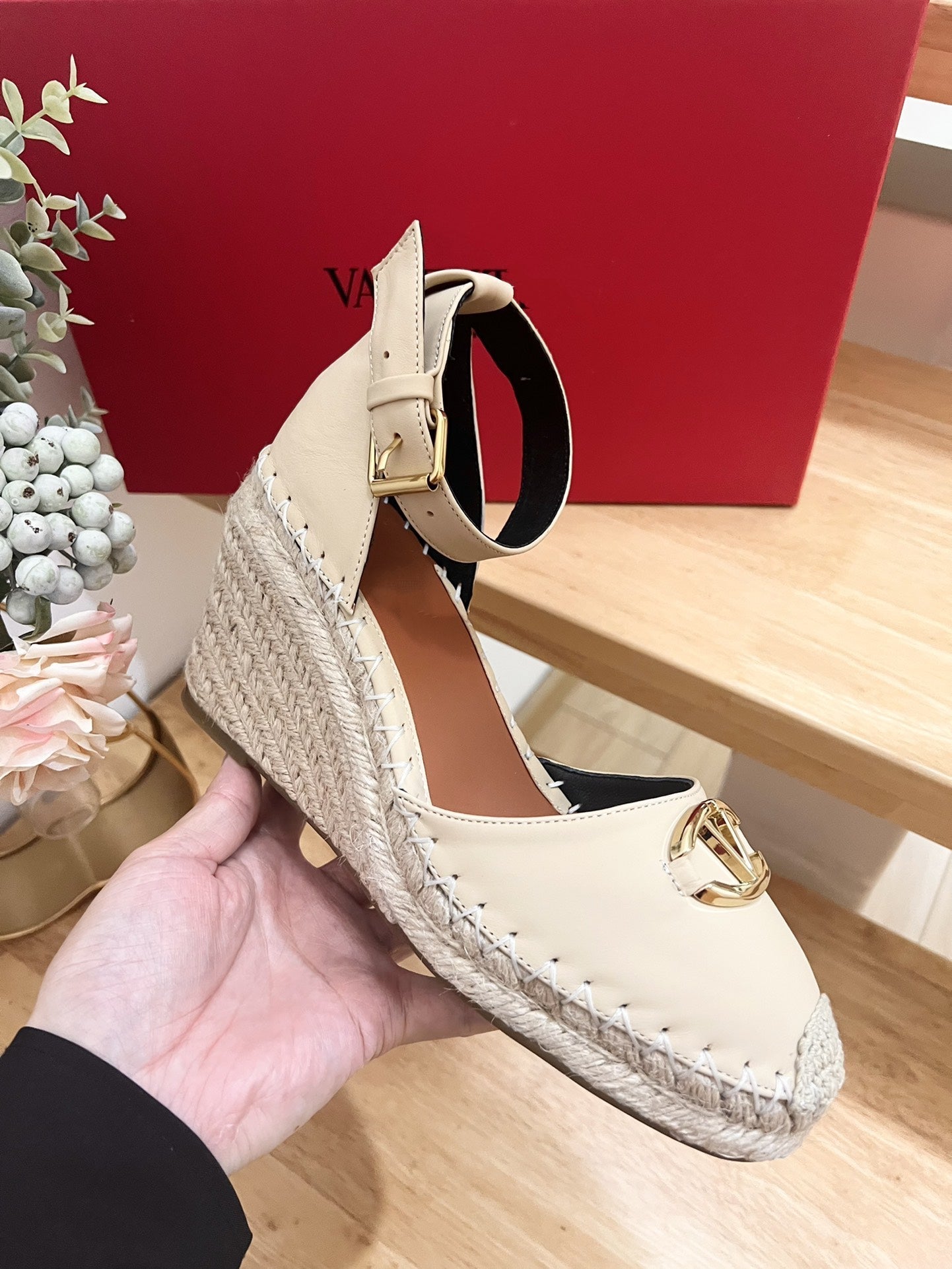 The Bold Edition Vlogo Espadrilles and Wedges 80mm Ivory