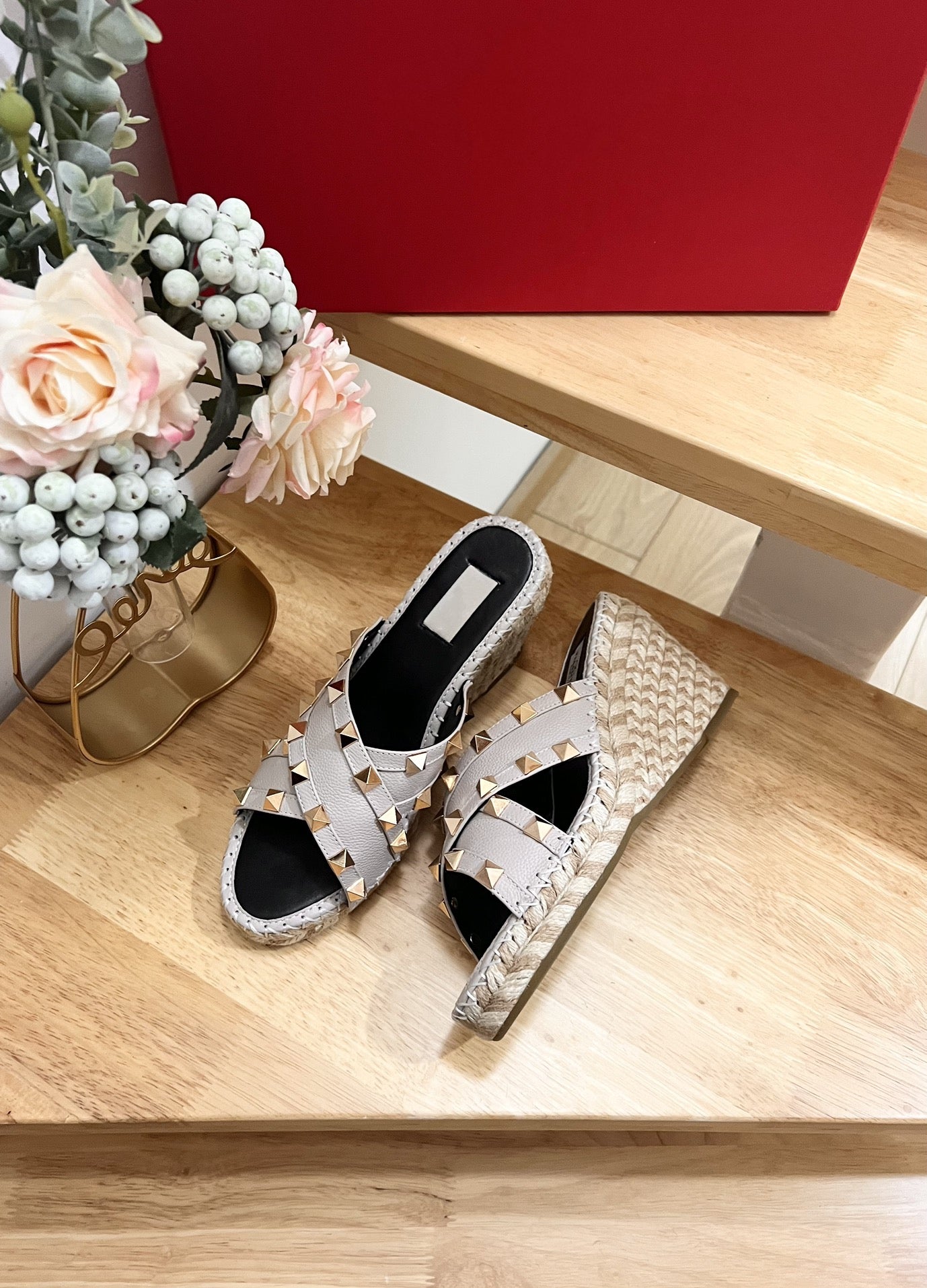 Rockstud Crisscross Espadrilles 80mm Sandal Wedges Ivory