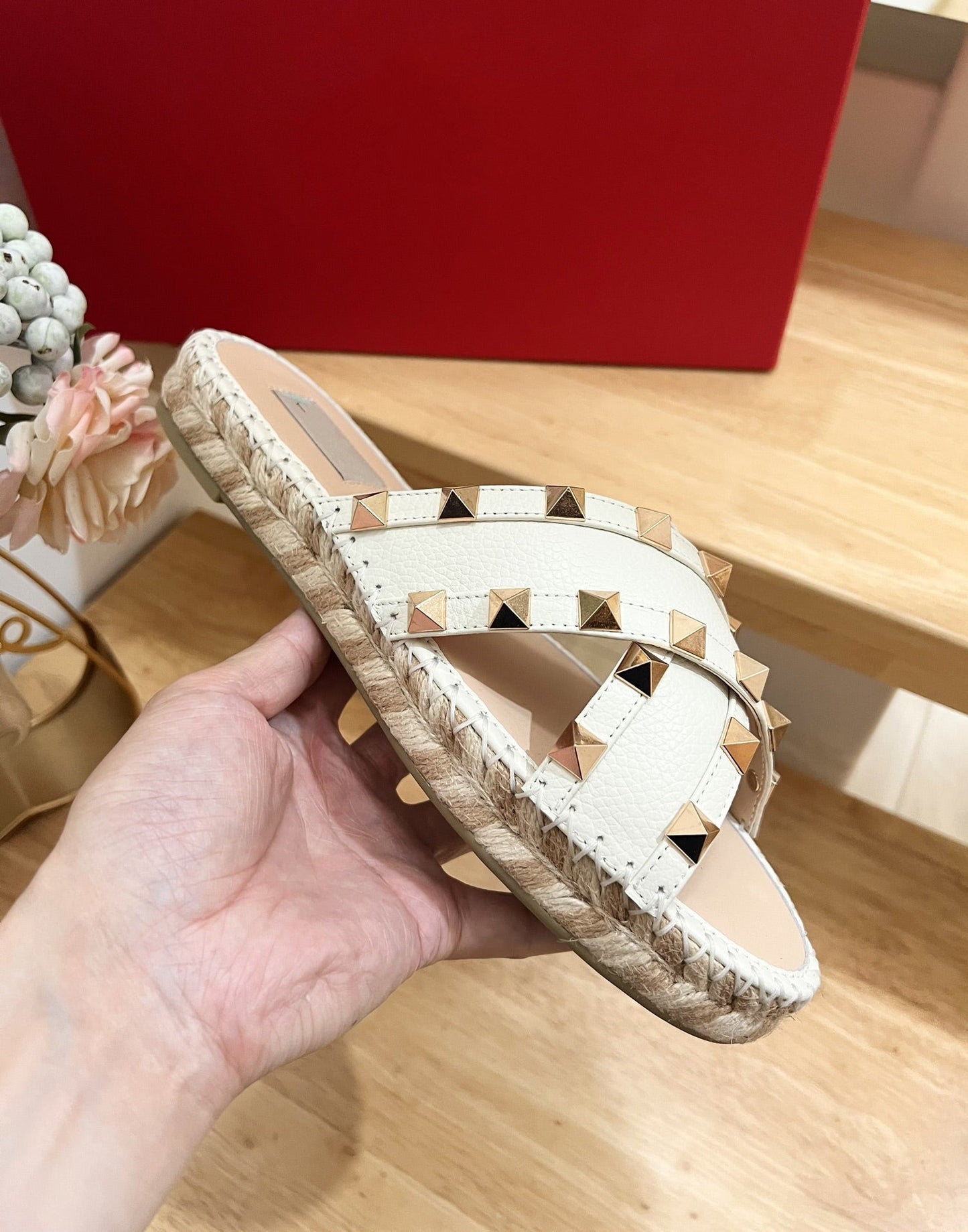 Rockstud Crisscross Espadrilles 20mm Sandal Wedges White