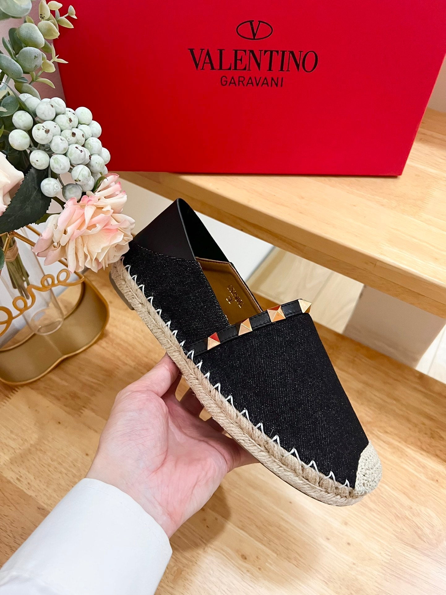 ROCKSTUD BLACK CANVAS ESPADRILLES