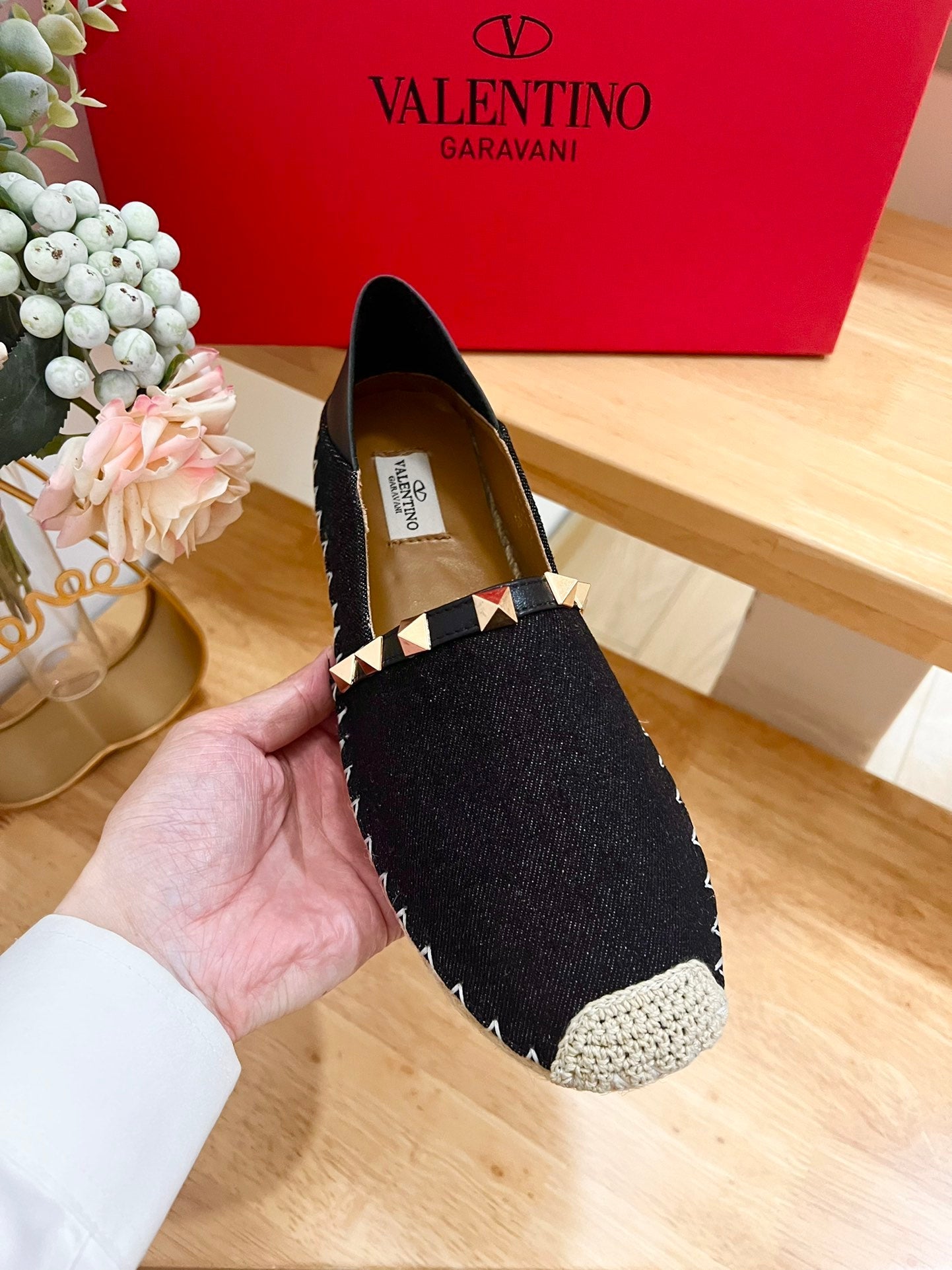 ROCKSTUD BLACK CANVAS ESPADRILLES