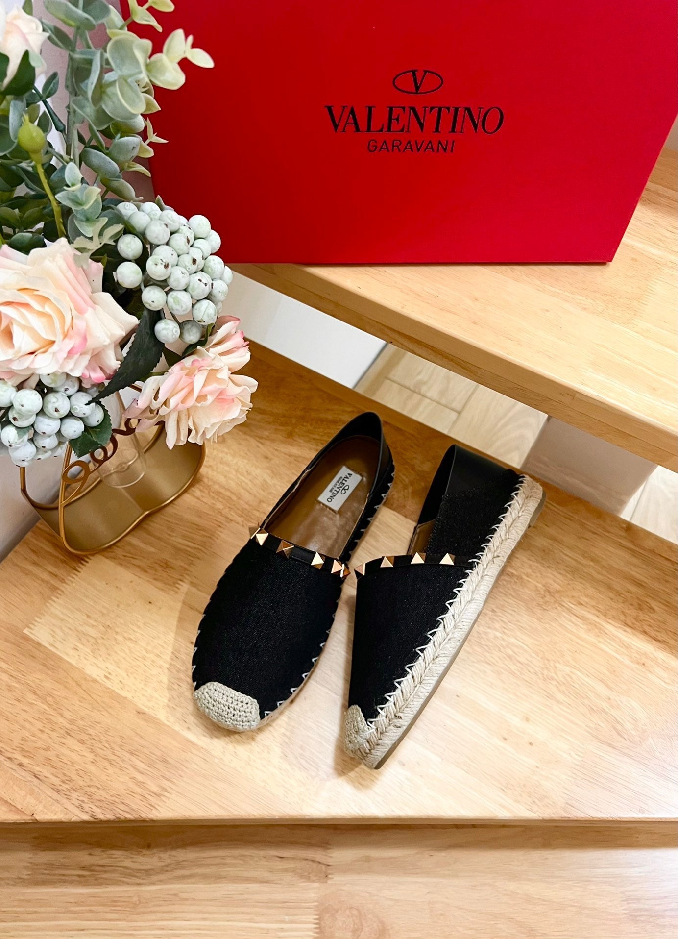 ROCKSTUD BLACK CANVAS ESPADRILLES