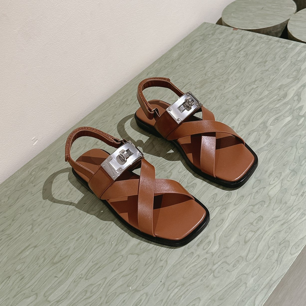 Sandal Ines Tan Lambskin