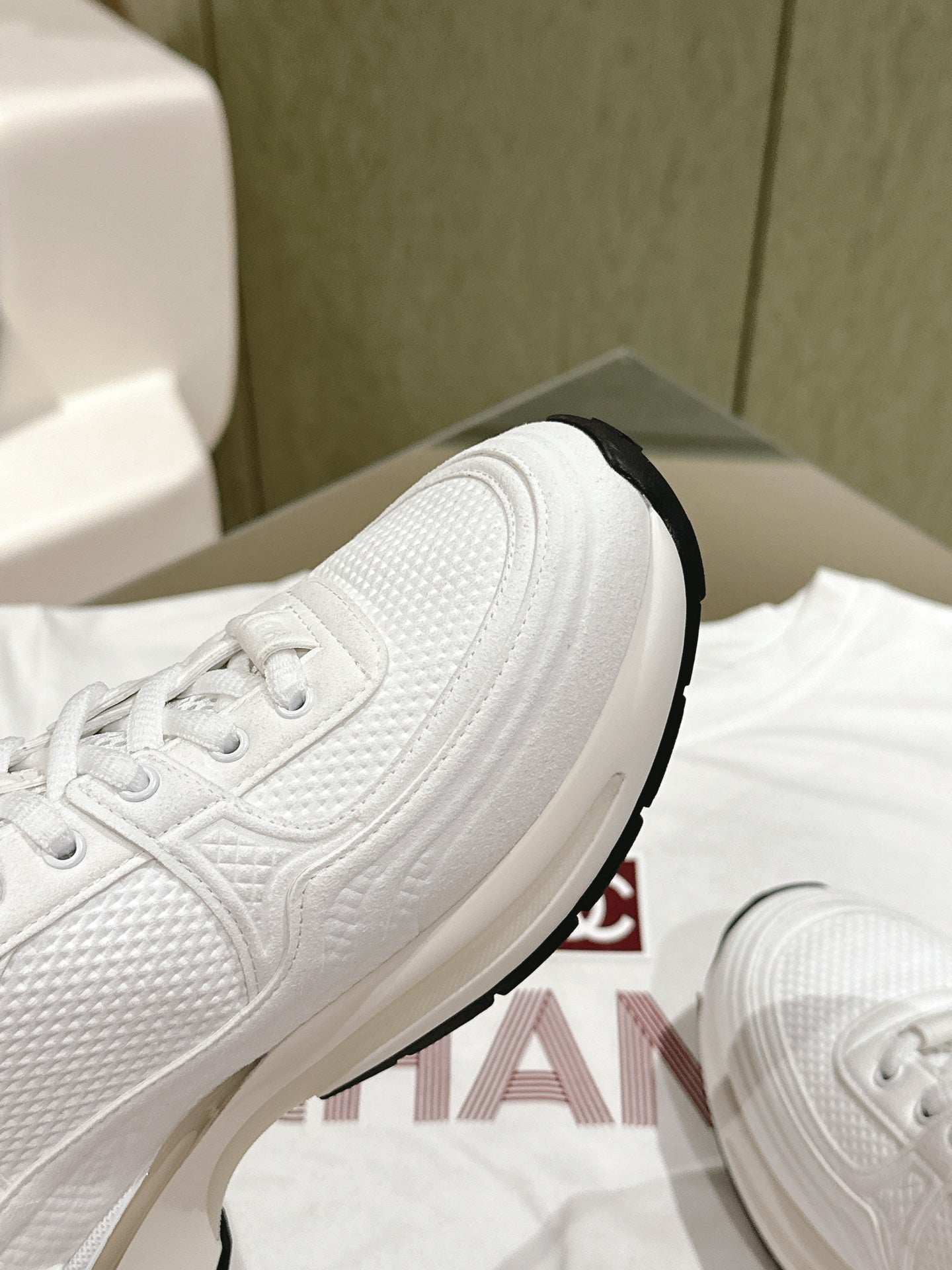 cc trainer white fabric