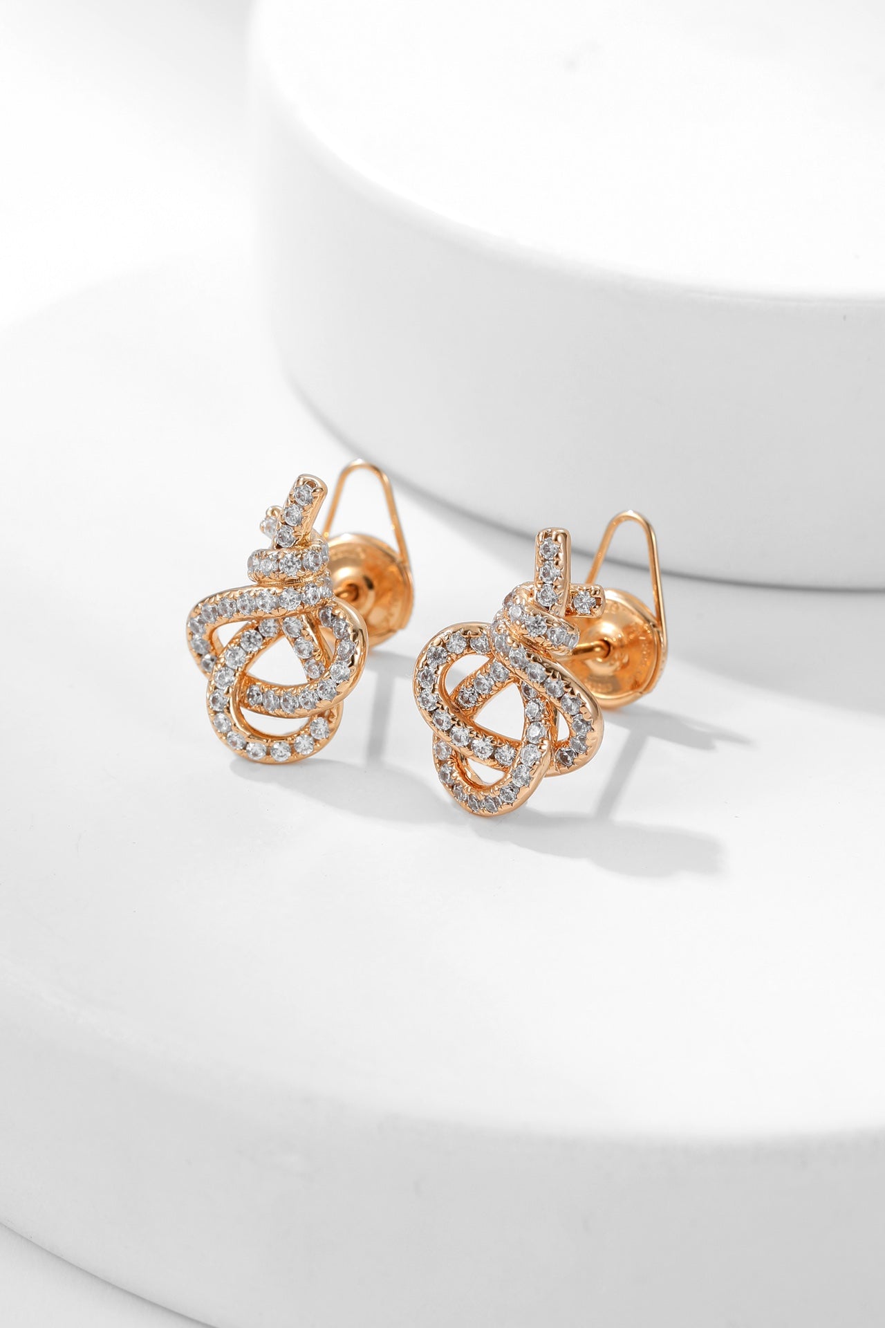 tiffan key woven diamond earrings