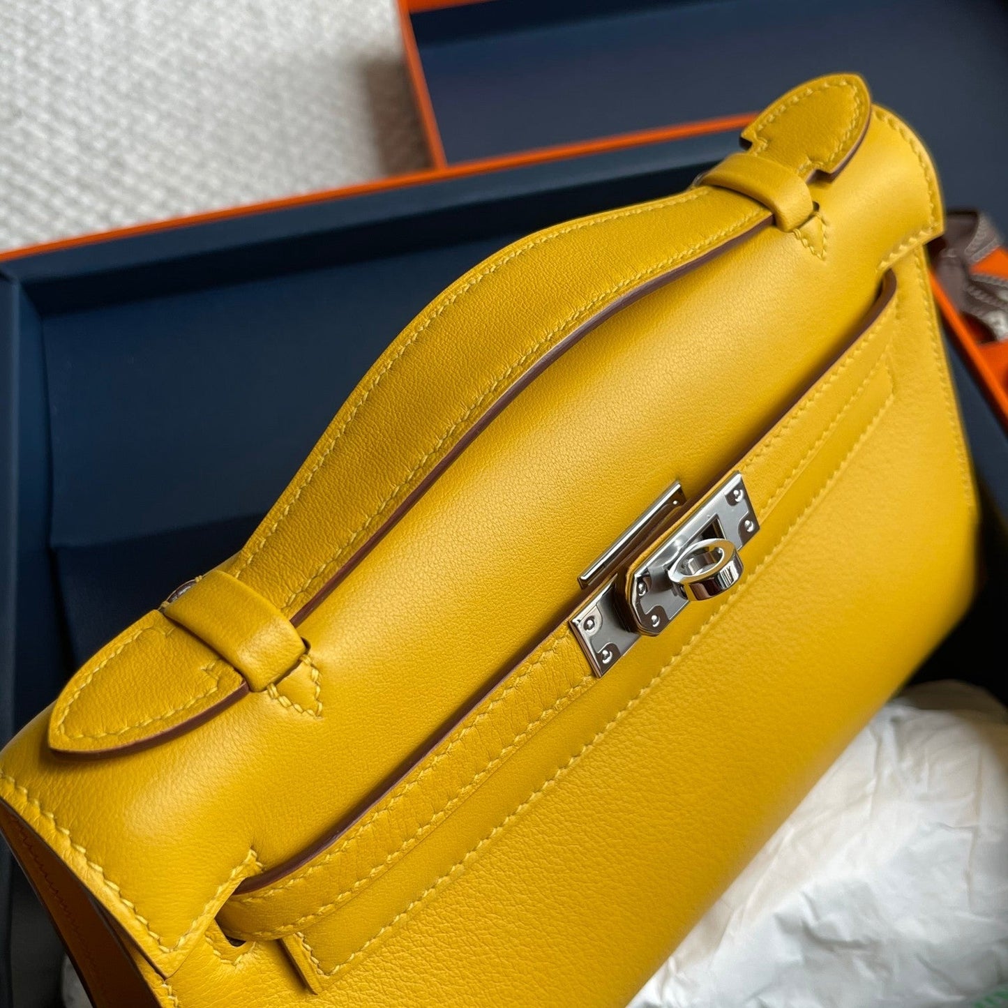 HM Kelly Pochette 22cm Yellow Swift Silver Hardware