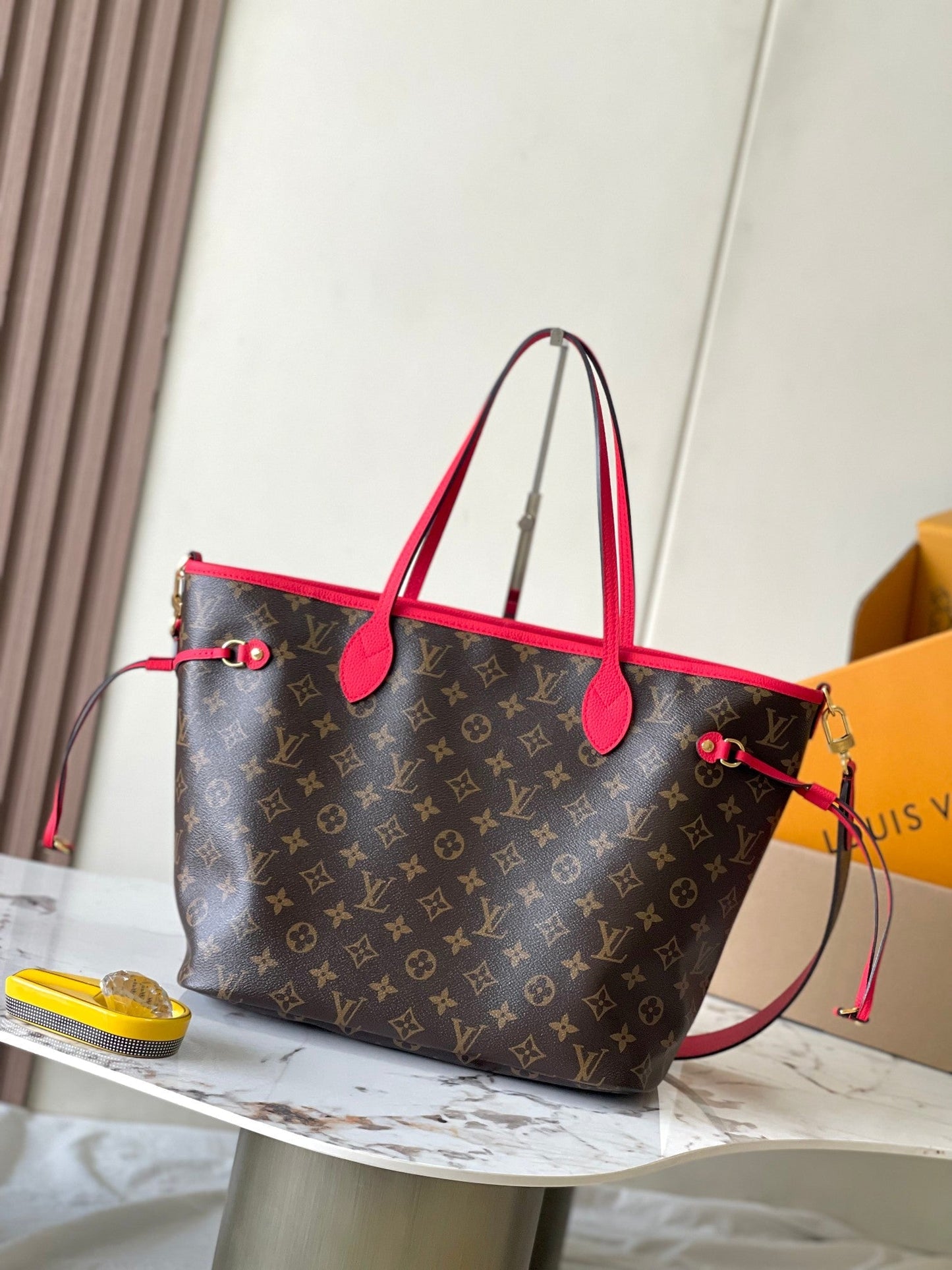 Reversible Neverfull MM 31 Inside Out Red Handle