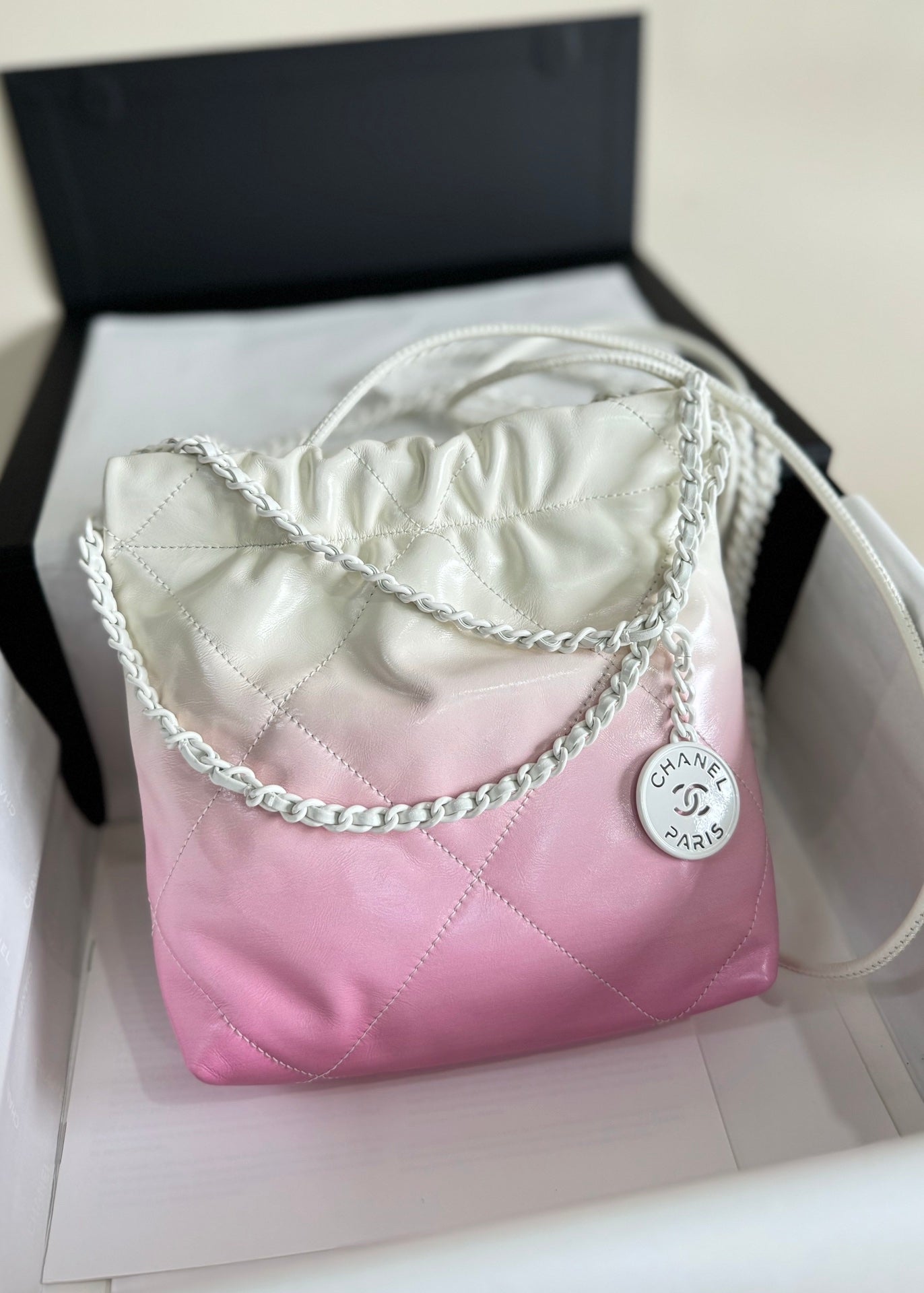 CC HOBO MINI 20CM PINK WHITE LAMBSKIN