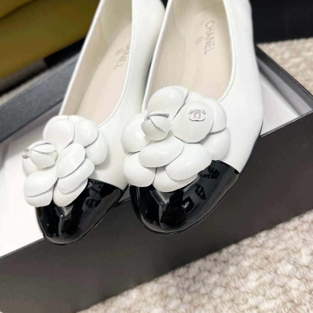 ballet flat flower white calfskin black patent calfskin