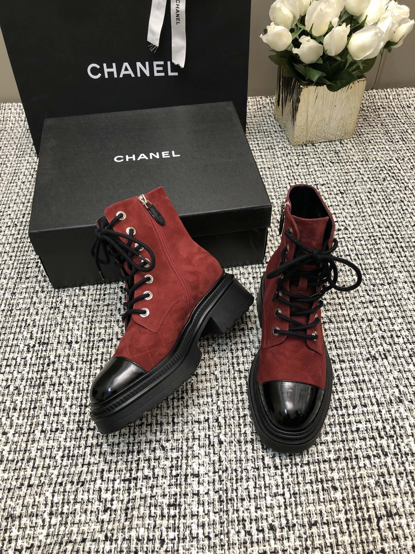 SHORT BOOTS GARNET RED MIX BLACK SUEDE LAMBSKIN