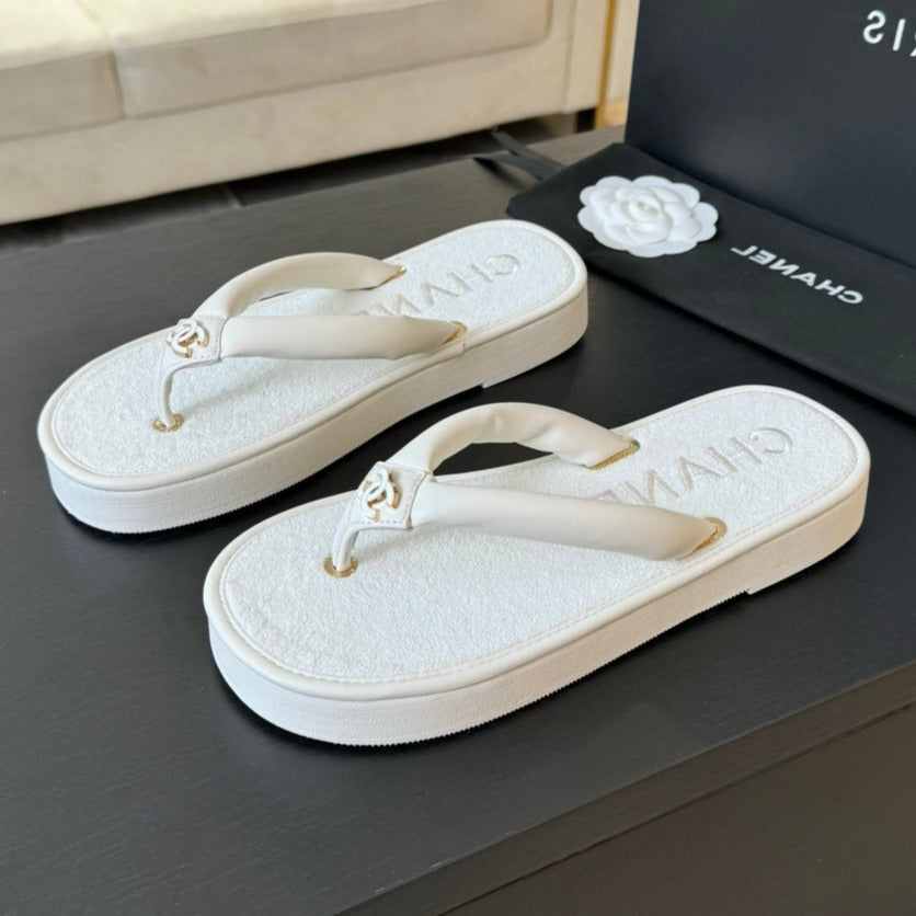 Thick-soled Flip-Flops Lambskin White