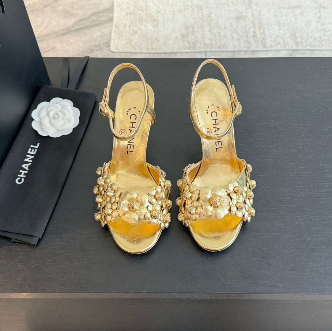 cc camelia sandal 80 gold metalic calfskin