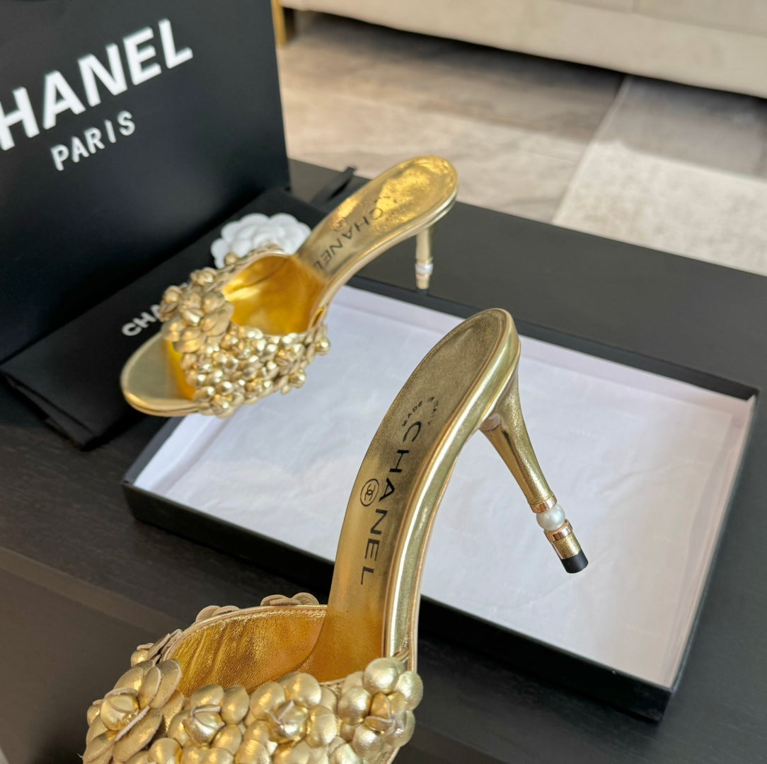 CC Little Camellia World Thin High Heels Gold Lambskin