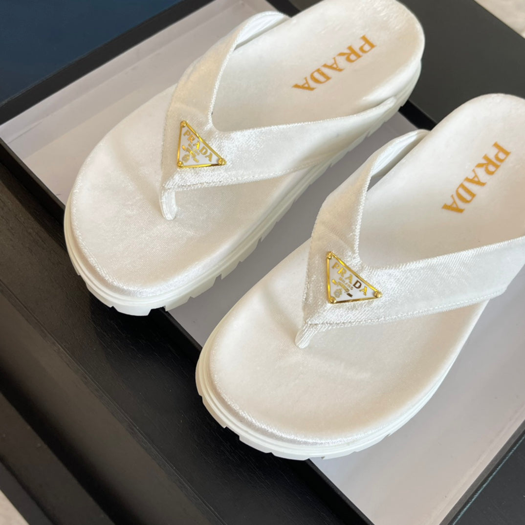 PRA RUBBER THONG SANDALS WHITE VELVET