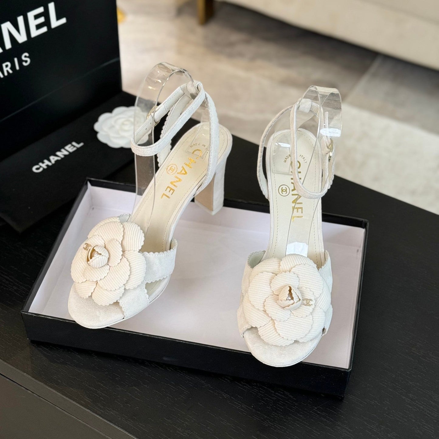 sandal flower high heel 80 white suede