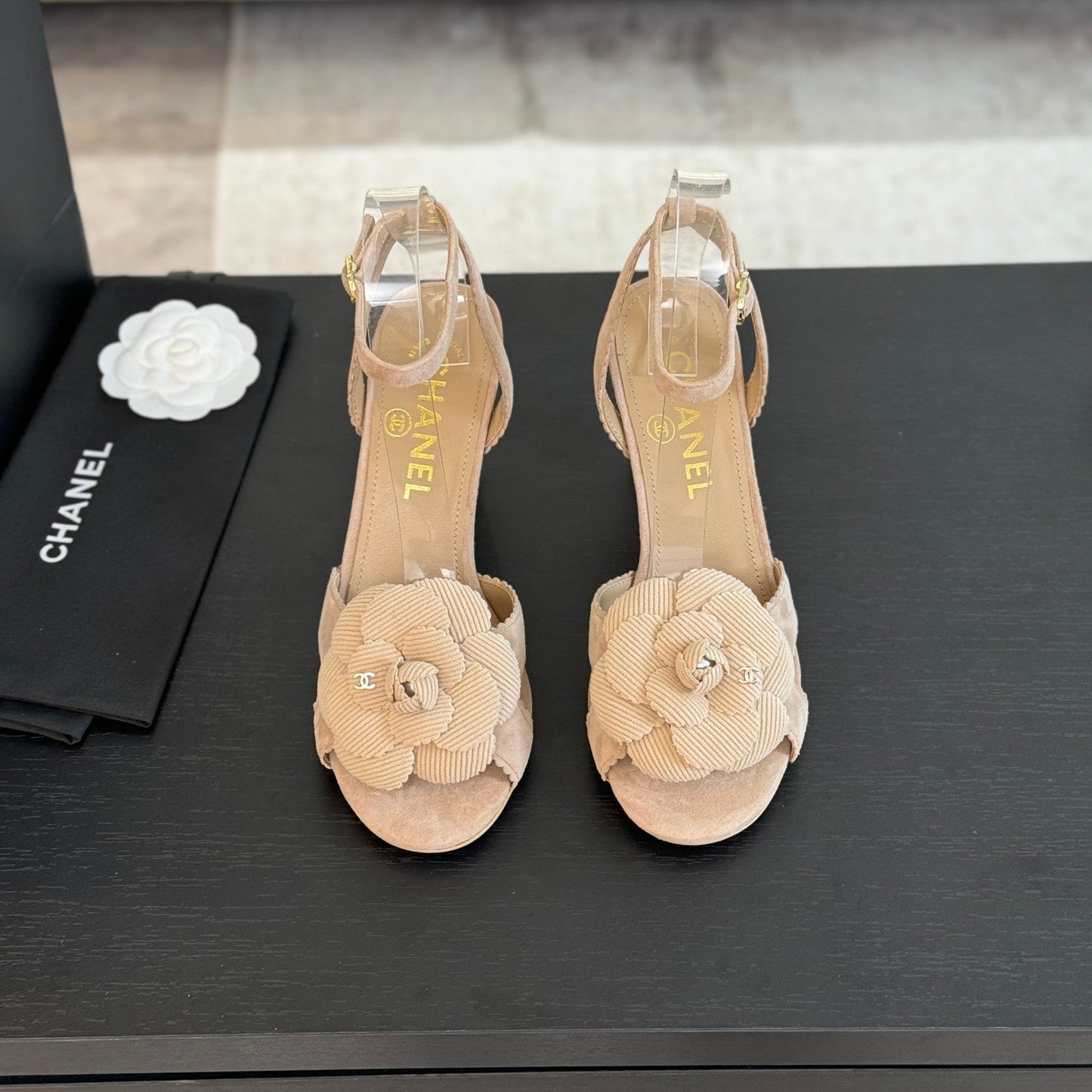 sandal flower high heel 80 beige suede