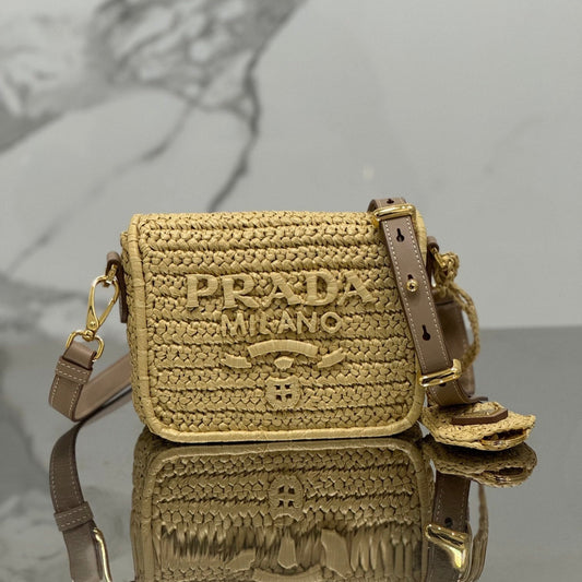 WOVEN SMALL FLAP BAG 16 IN BEIGE RAFFIA GOLD HARDWARE