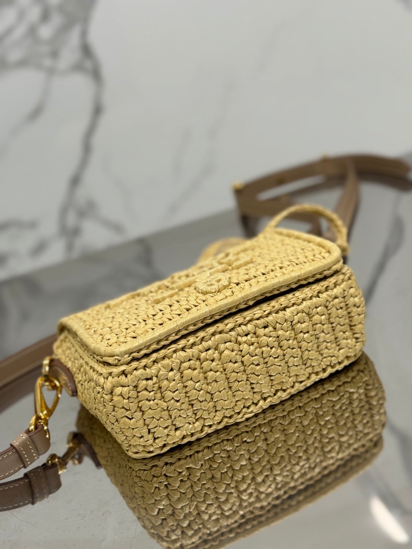 WOVEN SMALL FLAP BAG 16 IN BEIGE RAFFIA GOLD HARDWARE