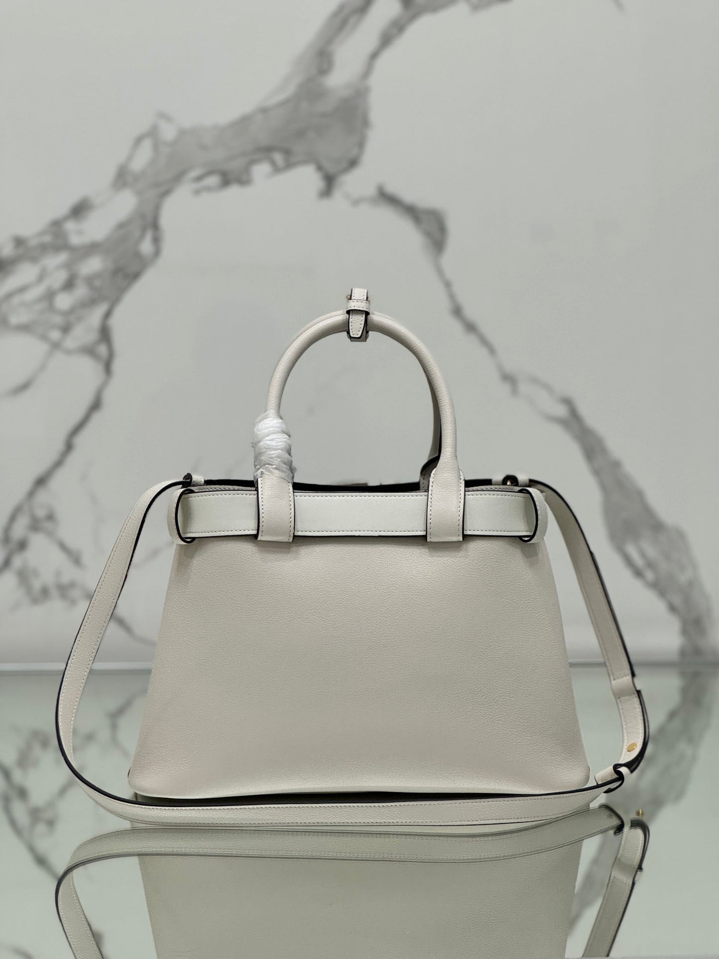 TOTE BAG WITH BELT 32 IN WHITE IMPORTED CALFSKIN