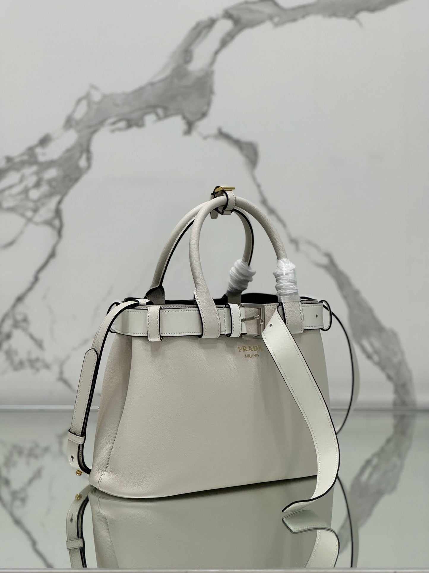 TOTE BAG WITH BELT 32 IN WHITE IMPORTED CALFSKIN