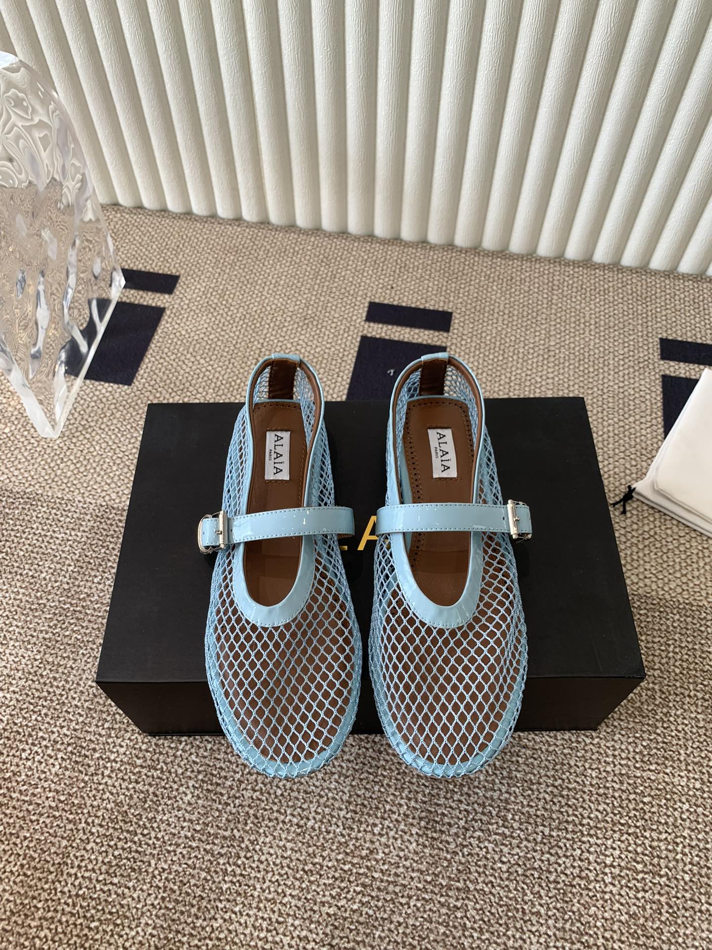 ballet flat in fishnet turquoise blue lambskin